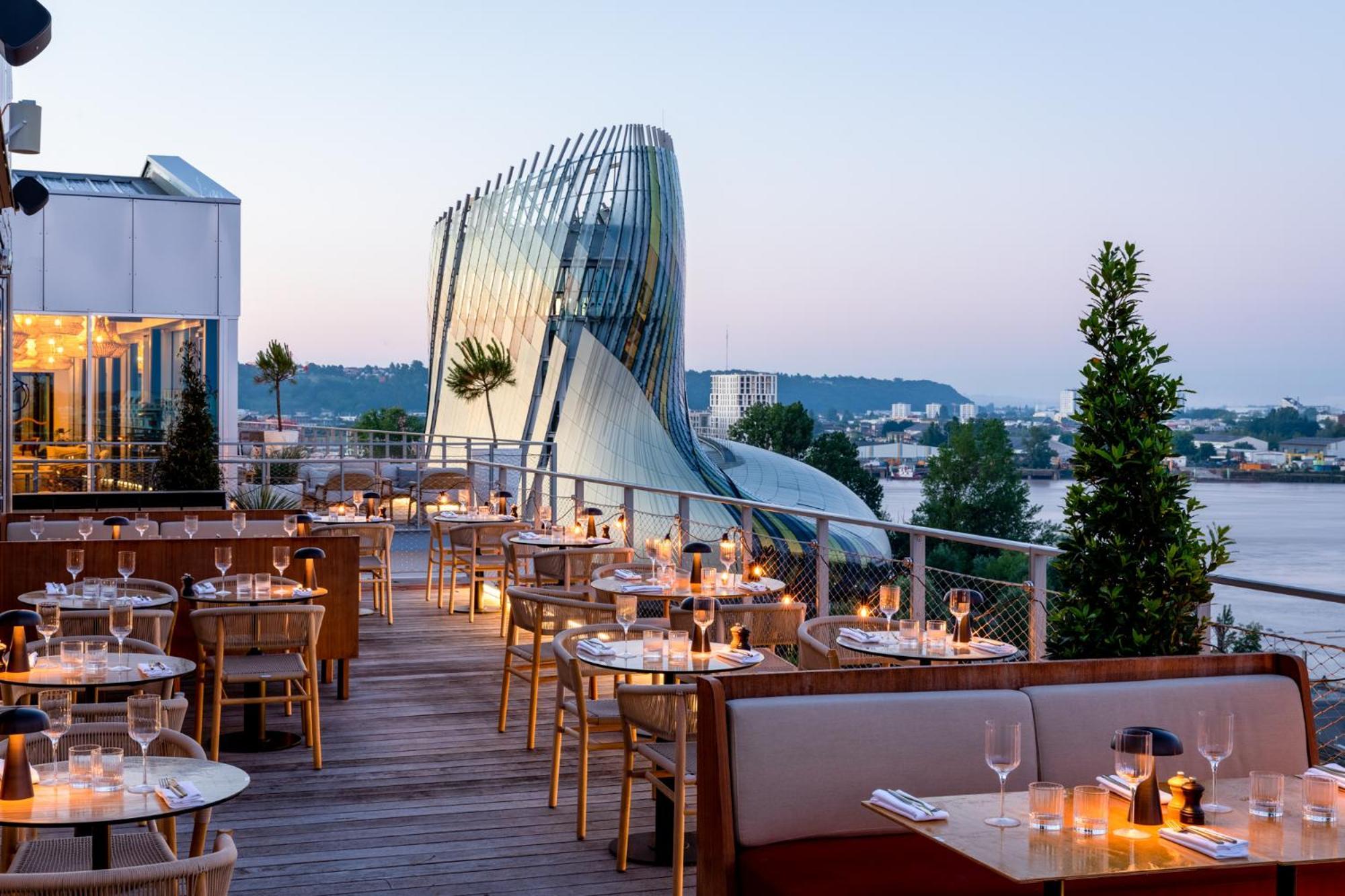 Renaissance Bordeaux Hotel Екстериор снимка
