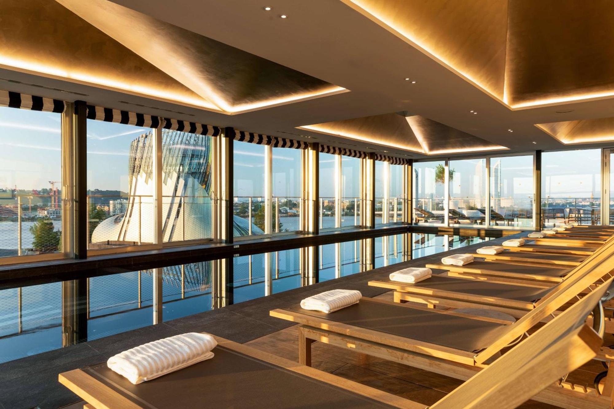 Renaissance Bordeaux Hotel Екстериор снимка