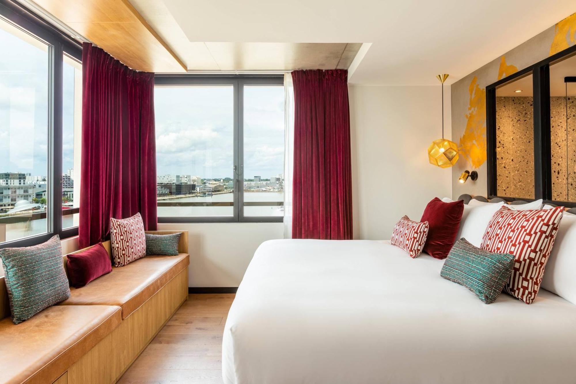Renaissance Bordeaux Hotel Екстериор снимка